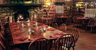 9 Romantic Restaurants For Fireside