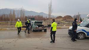 Son dakika! erzincan'da trafik kazası: 1 ölü, 2 yaralı haberi - Güncel  Haberleri - Diyadinnet