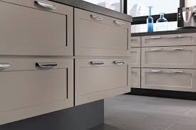 what are shaker style cabinets kraftmaid