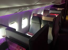 qatar airways 777 300er qsuite business