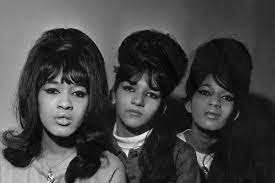 Ronnie Spector dead: Singer of Ronettes ...