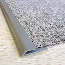 how to keep carpet edges from fraying