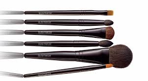 the new laura mercier makeup brush set