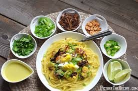 khow suey noodles in a coconut curried