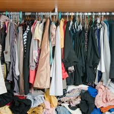 how to declutter a closet in 4 steps