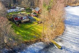 Das günstigste angebot beginnt bei € 69. Haus In Schweden Kaufen Top 3 Ferienhauser Am See April 2021 Hej Sweden