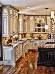 antiqued kitchen crown molding