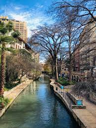 to stay in san antonio texas