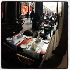 Le portail boursorama.com compte plus de 30 millions de visites mensuelles et plus de 290 millions de pages vues par mois, en moyenne. Le Marmiton Restaurant A Bruxelles