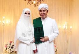Image result for suami isteri gembira