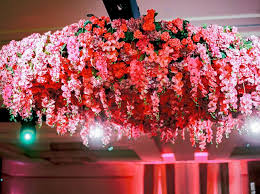 silk flowers in your wedding decor