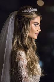 If you want your hair to look marvelous with or without the veil, we recommend choosing from half up wedding. Veil And Tiara Wedding Hair Off 76 Buy