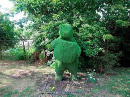 Artificial Lawn Grass Topiary Figure