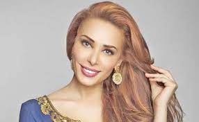 She is well known as the girlfriend of bollywood actor salman khan. Iulia Vantur Biography Height Weight Age Size Family Affair