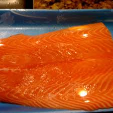 calories in 1 oz of atlantic salmon