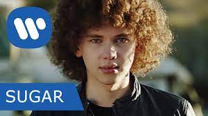 After his airplay #1 and global smash single headlights (feat. Robin Schulz Sugar Feat Francesco Yates Official Music Video Musikvideos Musik Schulz