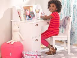 With so many different options available while buying kids desk, it can be a daunting task to pick the right one. Best Desks For Kids In 2020