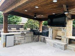 Choosing Outdoor Fireplace Designs