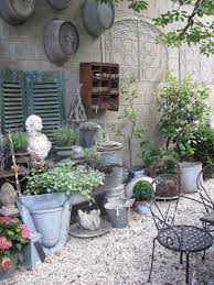 Minimalist Shabby Chic Garden Ideas