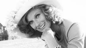 Cloris leachman was born in des moines, iowa, to buck and cloris leachman. Lijyjt2ajxr95m