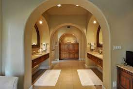 arched interior doorway design and