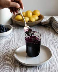 easy homemade blueberry preserves with