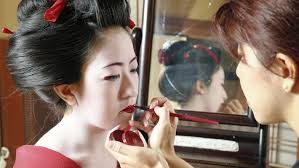 geisha lessons teach the art of glamour