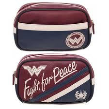 wonder woman fight for peace travel bag