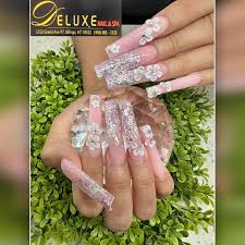 accent nails at deluxe nail