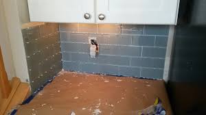 back splash gap between tile and cabinets