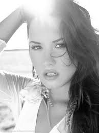 Hot or Not - Page 8 Images?q=tbn:ANd9GcSuFbOZ2qoQHnJqC9Kzdcv_l_PZbqiHRdpGAKviKTpwb5xz5j1Q8g