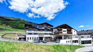 Haus gabriele serviert ihnen beste tiroler gastlichkeit. Hotel Garni S Rock Fiss Holidaycheck Tirol Osterreich