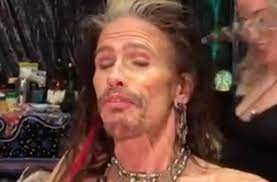 steven tyler spotted making out with