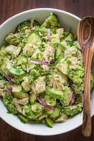 Tuna Egg Spinach Avocado Salad gambar png