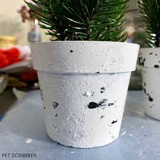 chalk paint on plastic pots an