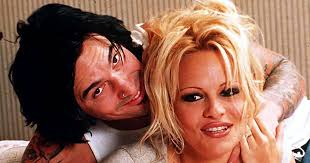 Jun 17, 2021 · yet another ﻿pam and tommy set photo has come out of lily james and sebastian stan in full costume as pamela anderson and tommy lee, and their transformation is as jarring as ever. Tommy Lee Pamela Anderson Timeline Of Their Relationship