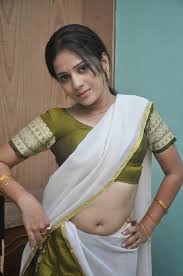 Do i prefer showing my navel in a saree? Indian Actress Hot Saree Navel Show Pics Gallery South Actress Spicy Photos Southactressspicyphotos