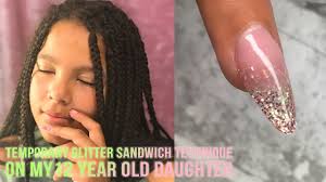 temporary glitter sandwich nail on a 12