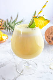 piña colada mocktail with 3 ings