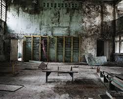 Voir plus d'idées sur le thème tchernobyl, urbex, endroits abandonnés. Tchernobyl By Guillaume Herbaut 2009 Photography Artsper 6269