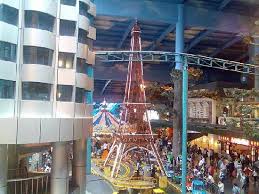 There are different sections here which are perfect for all the family as adults can enjoy thrilling roller coasters but there are also some tamer rides for younger. First World Hotel Indoor Theme Park Picture Of First World Hotel Genting Highlands Tripadvisor