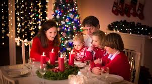 Otras ideas de actividades navideñas para hacer en familia. 10 Juegos De Mesa Para Pasar Una Navidad En Familia Travel Club
