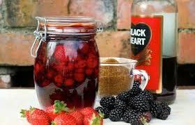 preserving blackberries in alcohol