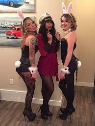 A playboy bunny is a waitress who serves drinks at a playboy club. Pin On Easter Costumes