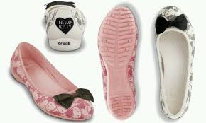 Hasil gambar untuk sepatu buat main wanita