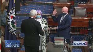 Kyrsten sinema (democratic party) is a member of the u.s. Here S Why Sen Kyrsten Sinema Wore A Wig To Mark Kelly S Swearing In Ceremony