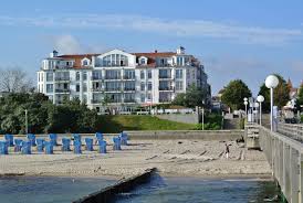 Kuehlungsborn plajı birkaç dakika mesafede. Apartmenthaus Atlantik Wohnung 1 18 In Ostseebad Kuhlungsborn Mecklenburg Vorpommern