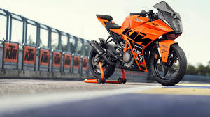 the ktm rc 390 is race track ready