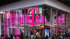T Mobile Tops Verizon To Become The