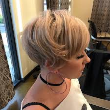 Short hair is increasingly popular because in addition to providing a lot of style and sophistication, it is easy to handle and low maintenance. 25 Elegant Short Thick Hair Trends Of 2020 Short Hairstyles